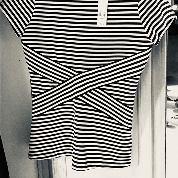 Top - Picture 2 of 2